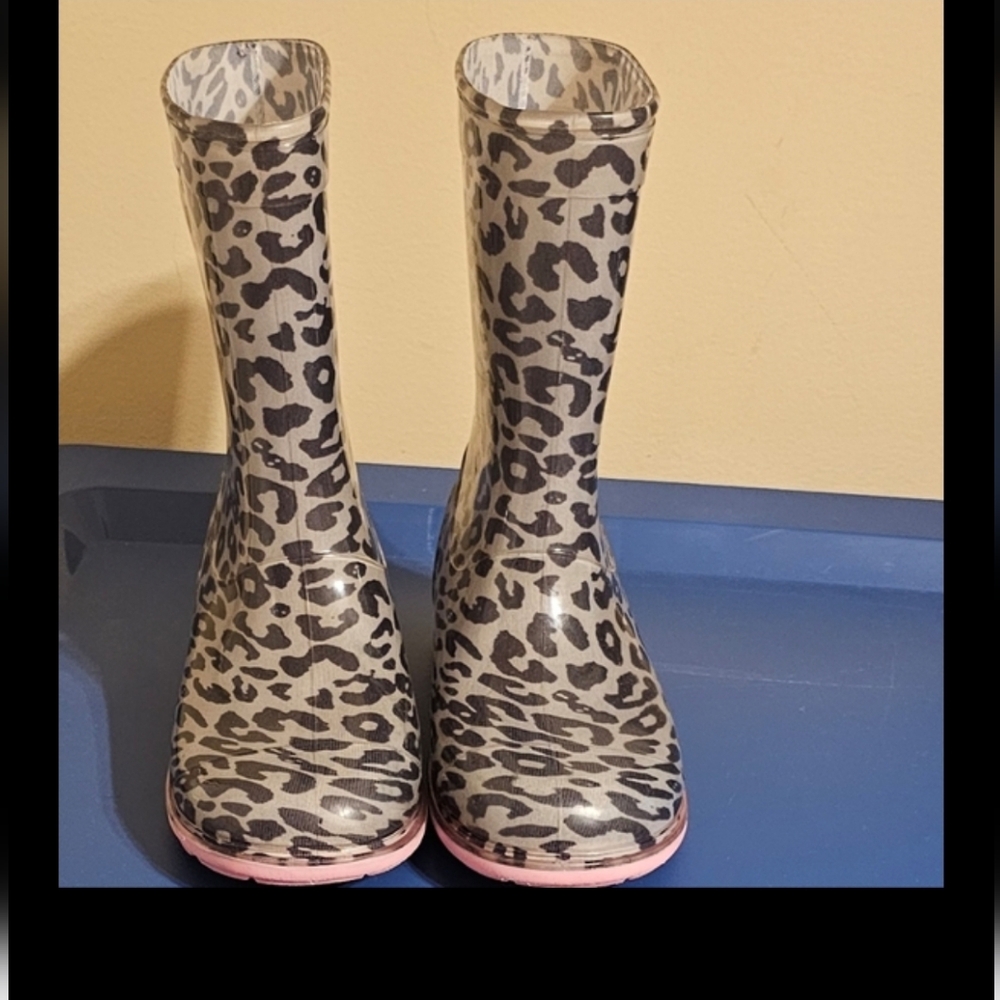 Roma Animal Print Boots with Pink Soles